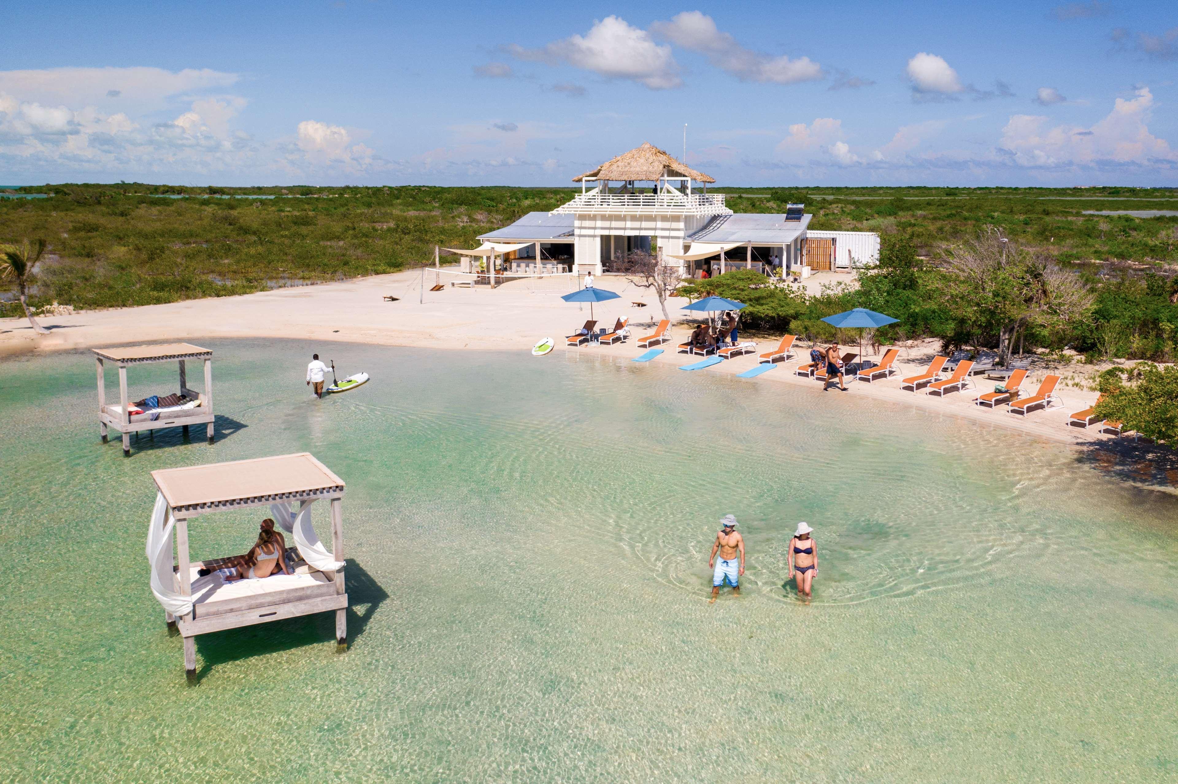 Mahogany Bay Resort And Beach Club, Curio Collection San Pedro  Extérieur photo