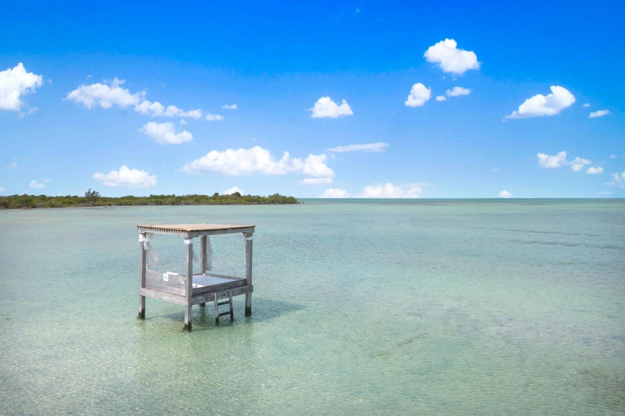 Mahogany Bay Resort And Beach Club, Curio Collection San Pedro  Extérieur photo