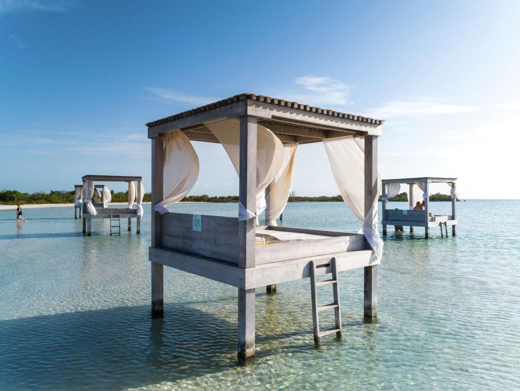 Mahogany Bay Resort And Beach Club, Curio Collection San Pedro  Extérieur photo