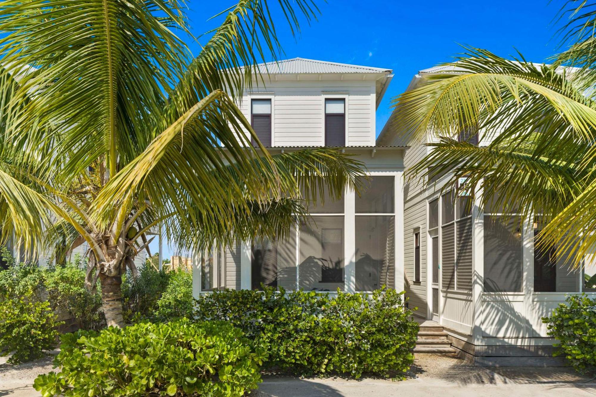 Mahogany Bay Resort And Beach Club, Curio Collection San Pedro  Extérieur photo