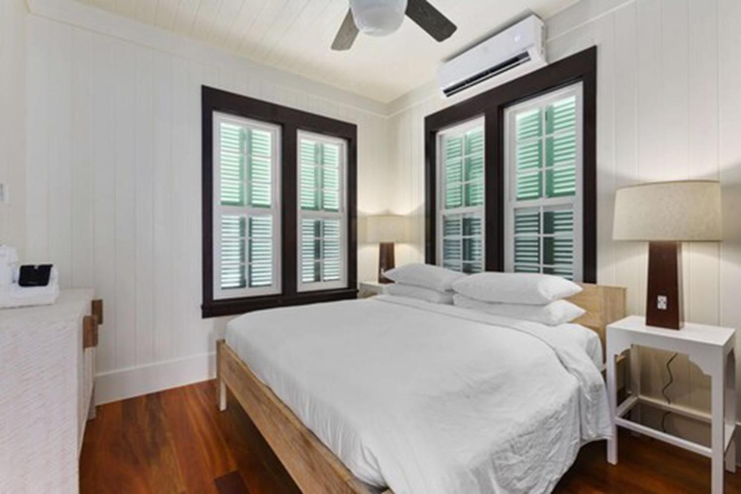 Mahogany Bay Resort And Beach Club, Curio Collection San Pedro  Extérieur photo